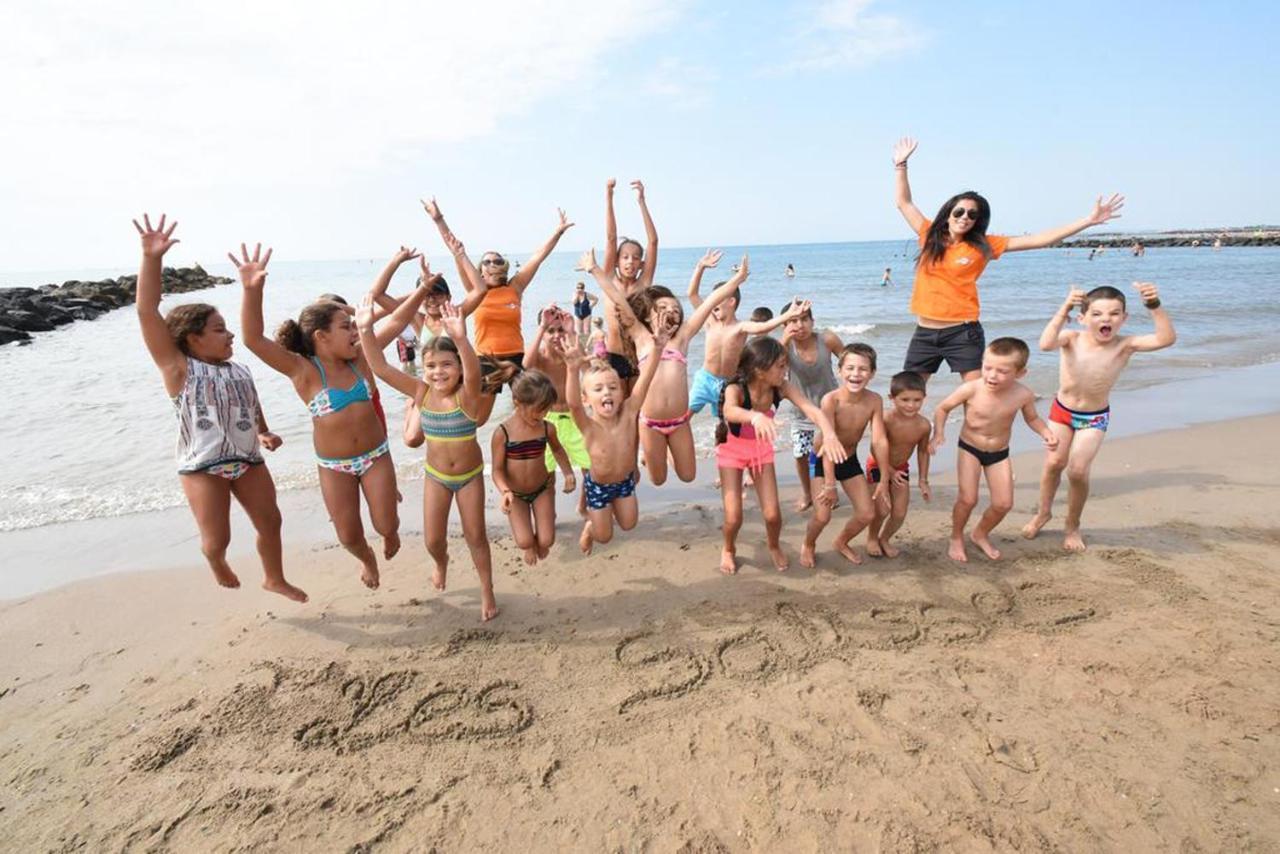 Vias-Plage Camping Les Salisses Quality Holidays 외부 사진
